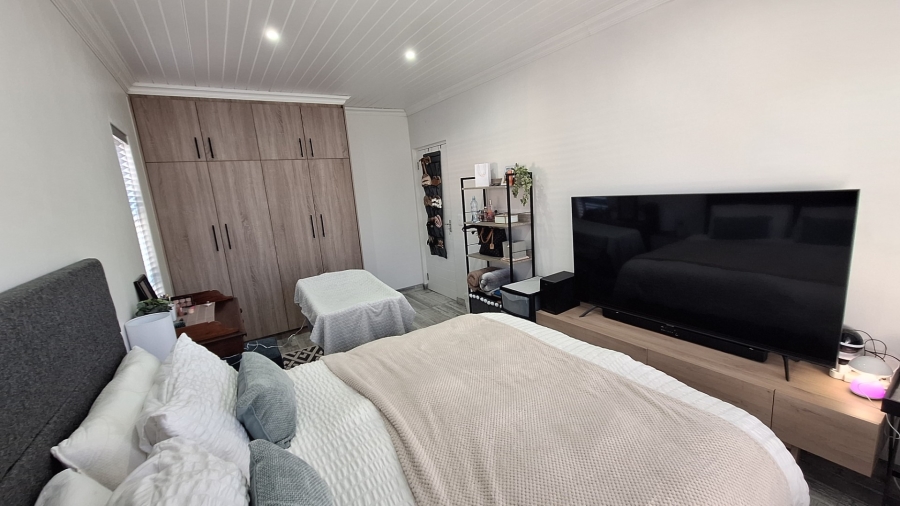 3 Bedroom Property for Sale in Port Owen Western Cape